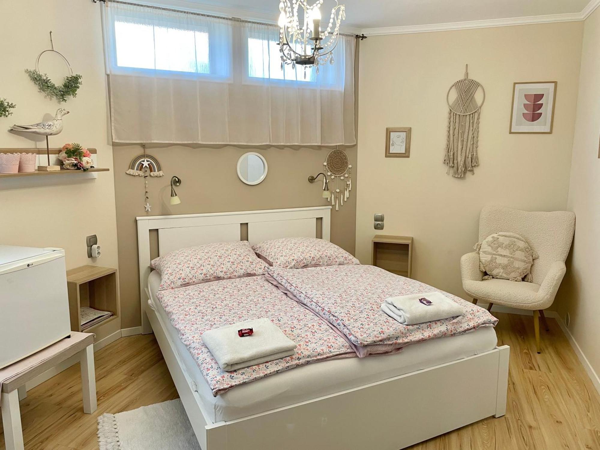 Bellavista 2 Apartman Еґер Екстер'єр фото
